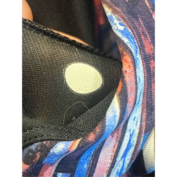 Lululemon Time To Sweat Bra Hinshu Alpine Multi Striped Size 6? - Picture 4 of 5